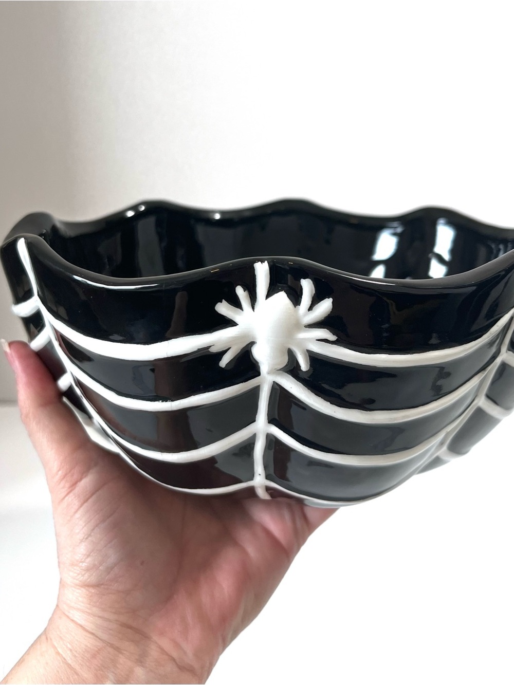 New Glossy Black White Ceramic Spider Web Bowl Halloween Candy Dish Serving Bowl